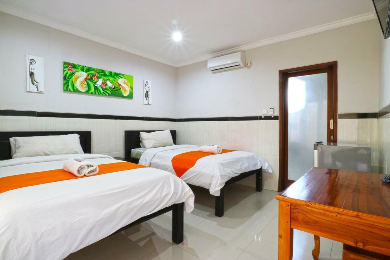 Rena Segara House Kuta Hotel Кута Екстериор снимка